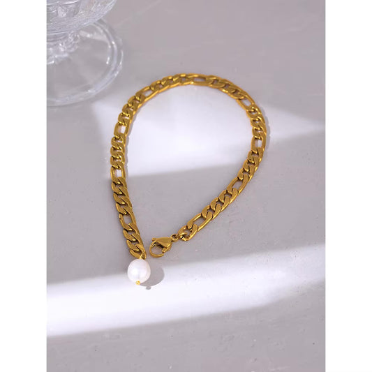 Power in Pearls Anklet - 18K Gold Plated Gold Anklet for Women | ENNVY