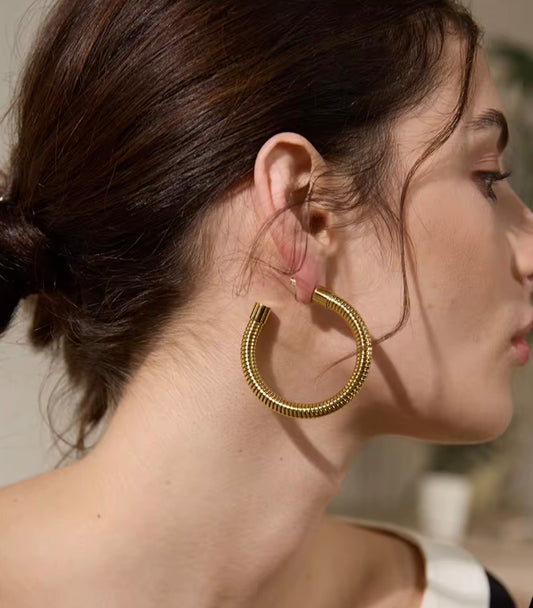 Harmony Hoops - 18K Gold Plated Hoop Earrings for Women | ENNVY