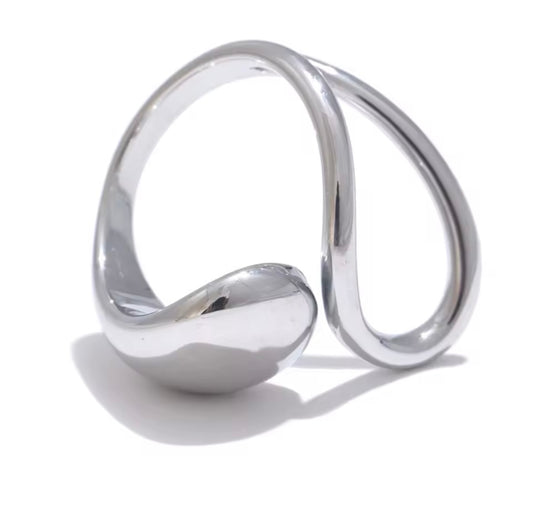 Iconically Me Ring - 18K Gold Plated Statement Ring for Women | ENNVY