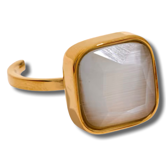 Blazing Confidence Ring - 18K Gold Plated Statement Ring for Women | ENNVY