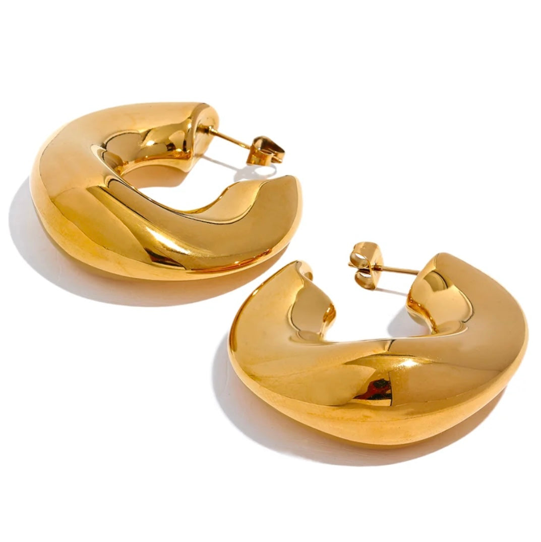 Kenise Hoops