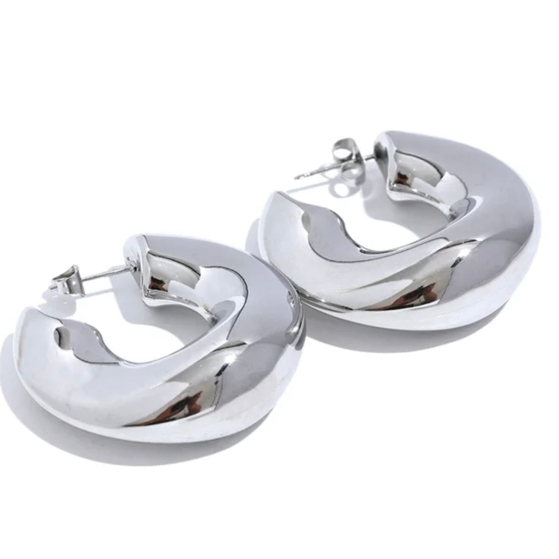 Kenise Hoops