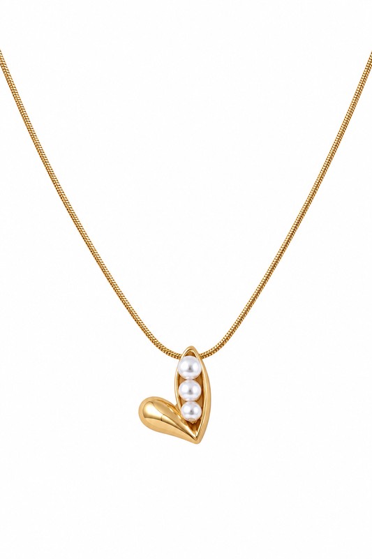Imperfect Pearls Necklace