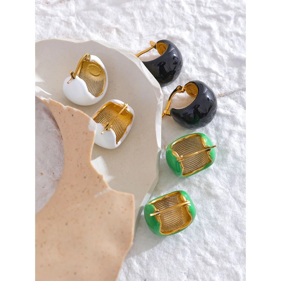 Too Chic to Miss Hoops