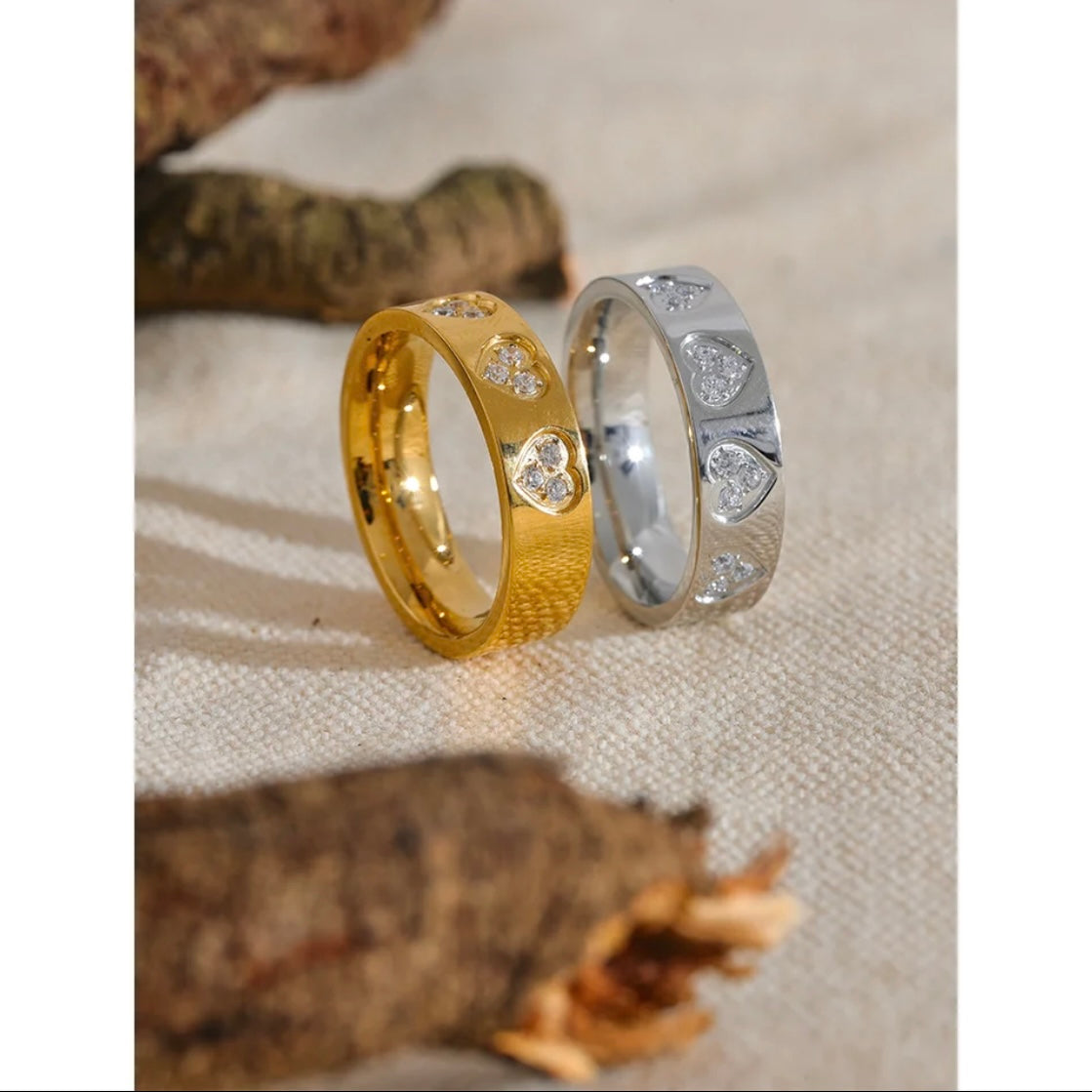 Modest Heart Ring