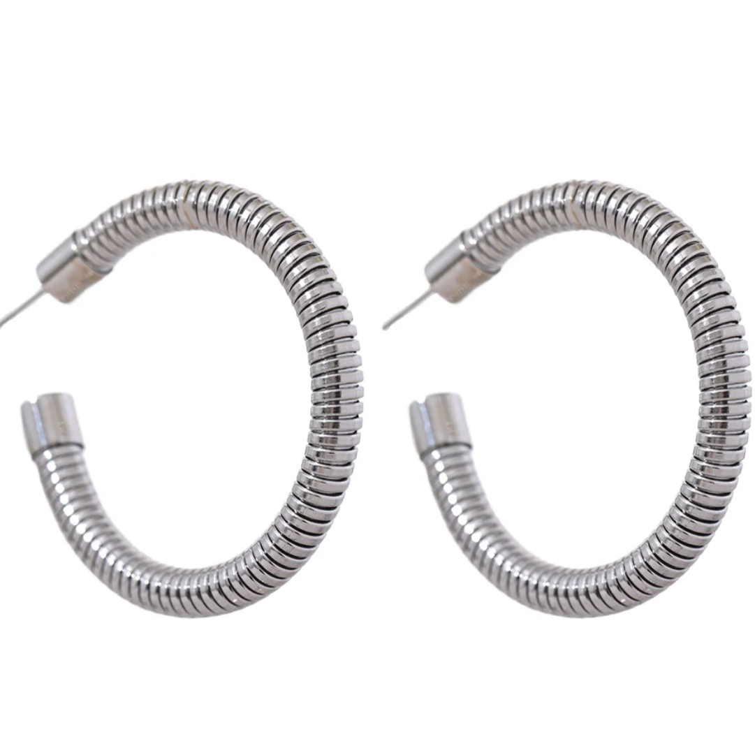 Harmony Hoops - 18K Gold Plated Hoop Earrings for Women | ENNVY
