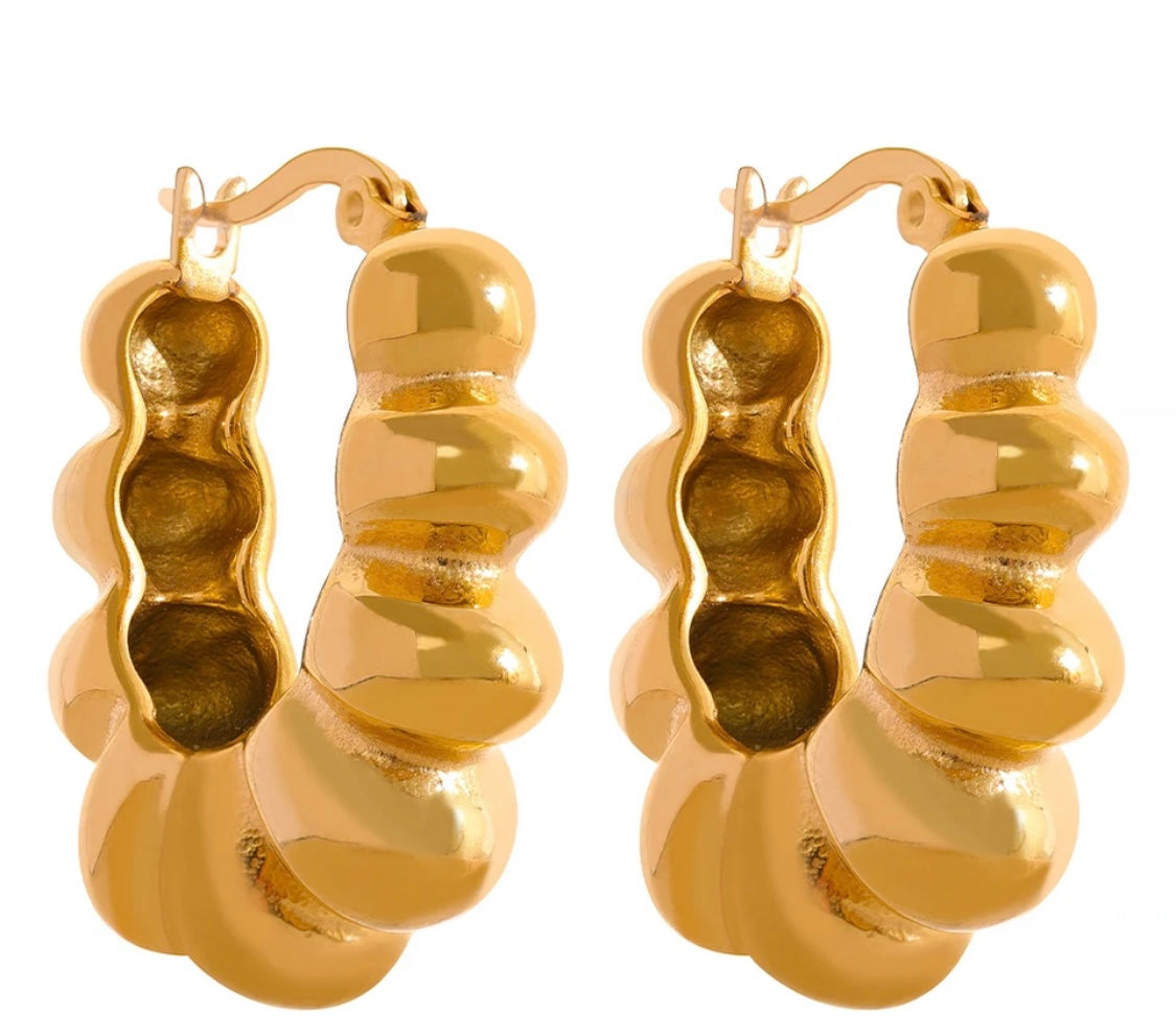 Hayden Hoops - 18K Gold Plated Hoop Earrings for Women | ENNVY