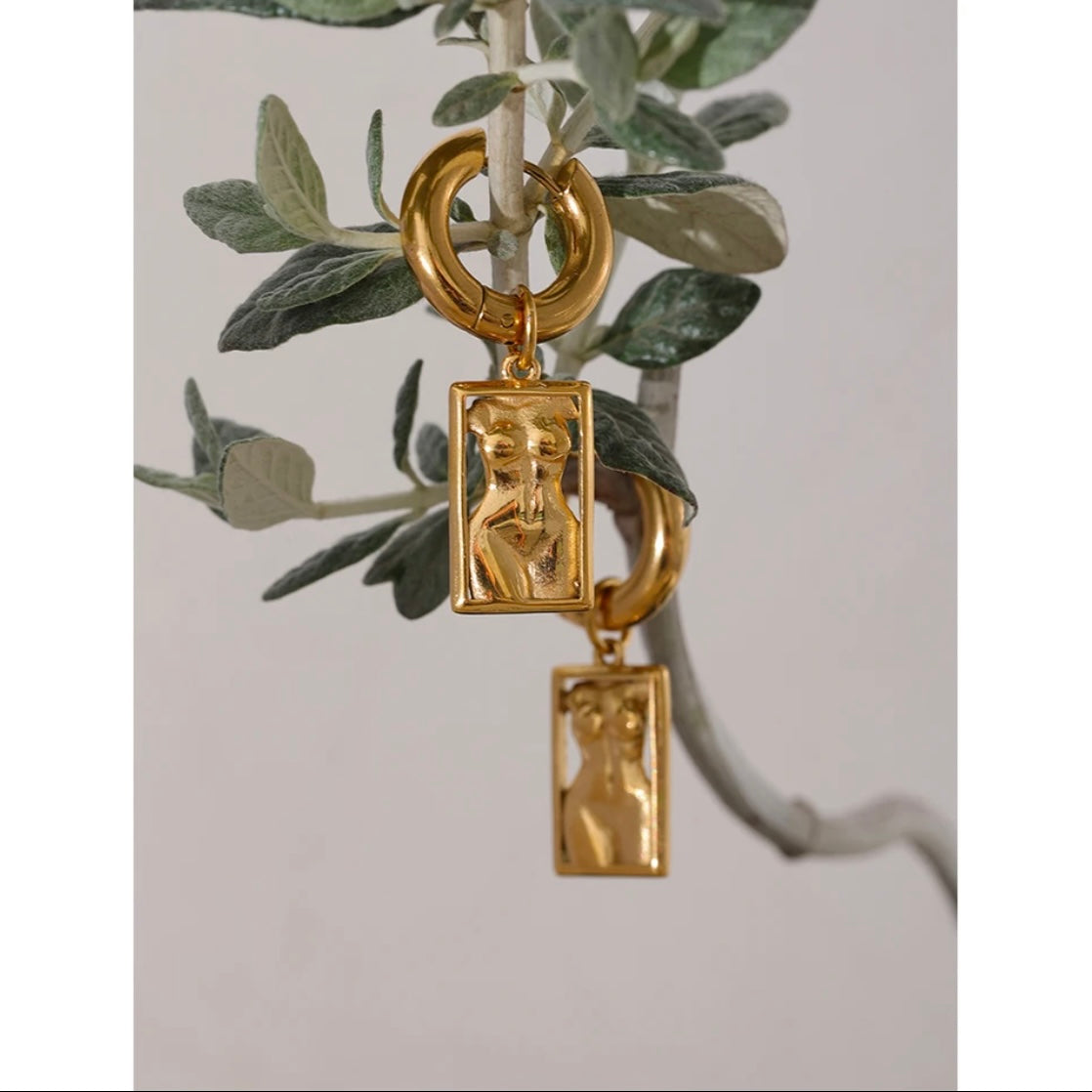 Zuri Sculpture Earrings