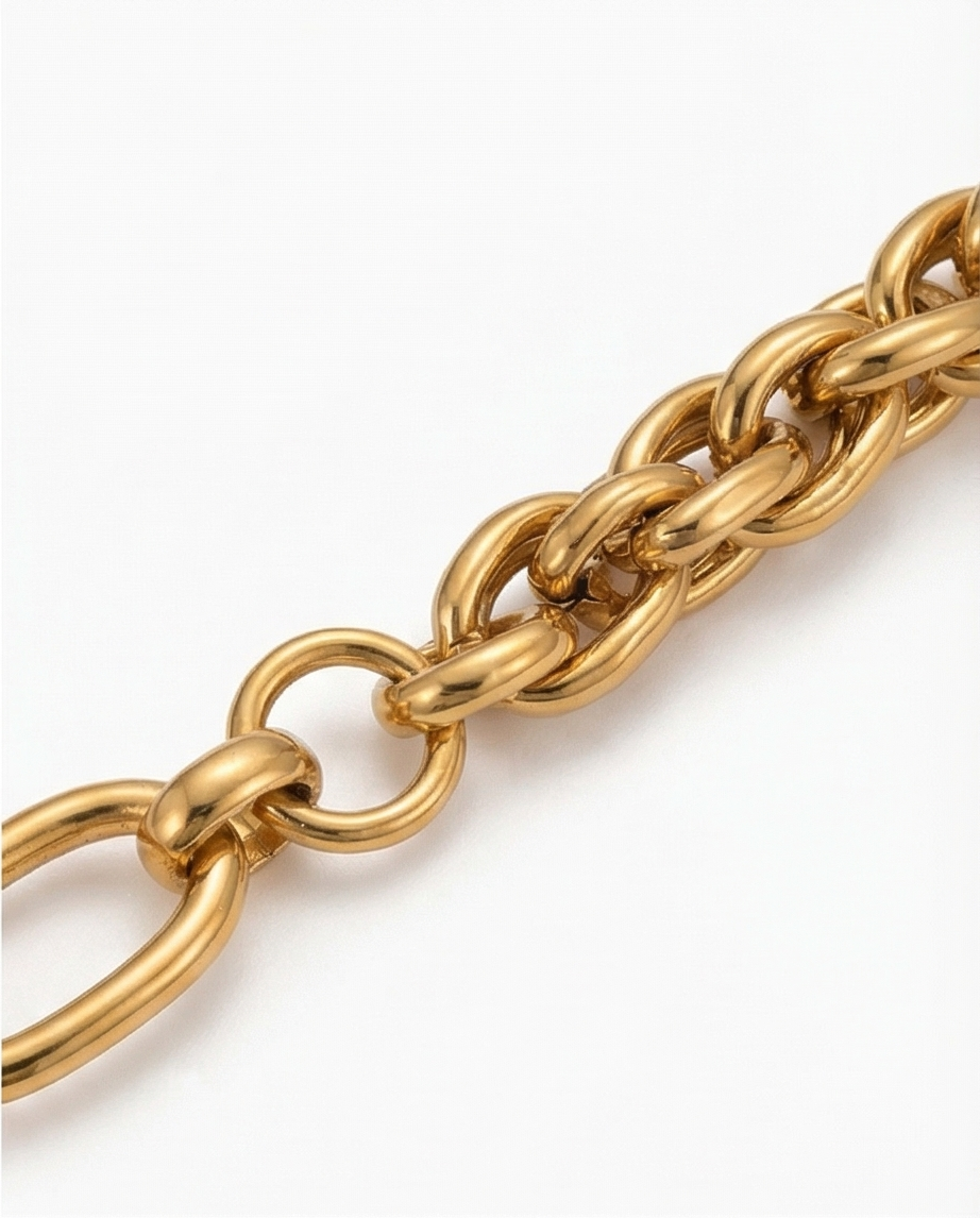 Linked On Purpose Necklace - 18K Gold Plated Necklace for Women | ENNVY