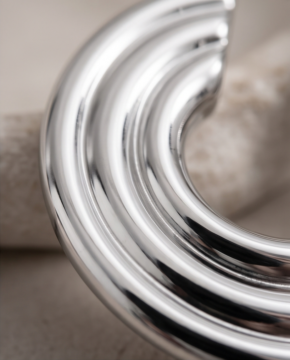 Undeniably Chic Hoops