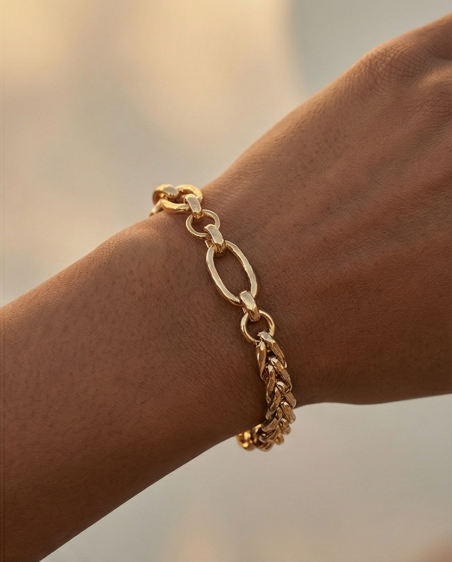 Linked On Purpose Bracelet - 18K Gold Plated Chain Bracelet for Women | ENNVY