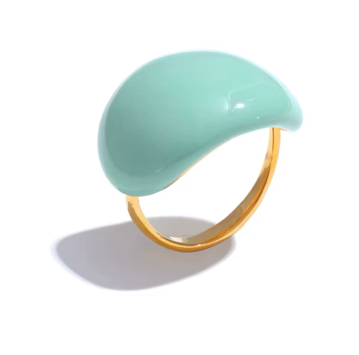 She's So Classy Ring - 18K Gold Plated Statement Ring for Women | ENNVY