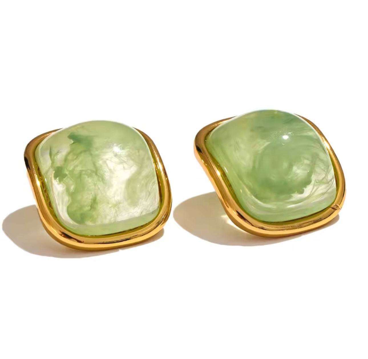 The Sophistiqué Studs