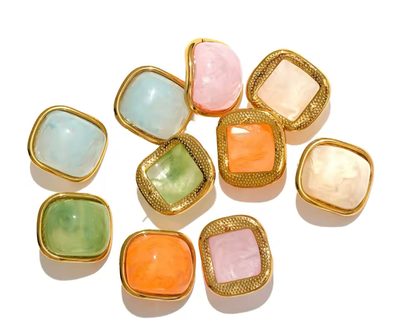 The Sophistiqué Studs