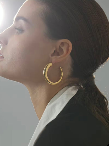 Defined Hoops - 18K Gold Plated Hoop Earrings for Women | ENNVY