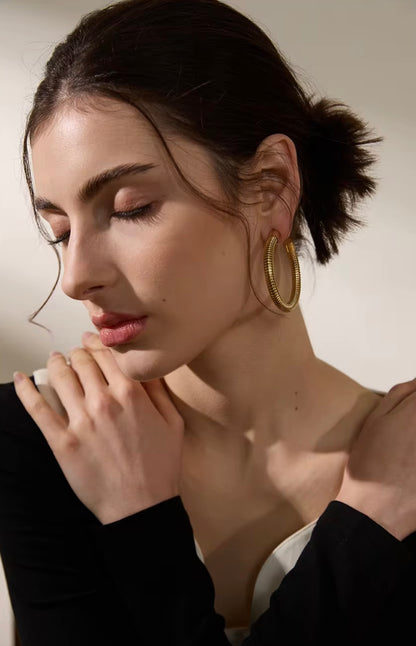 Harmony Hoops - 18K Gold Plated Hoop Earrings for Women | ENNVY