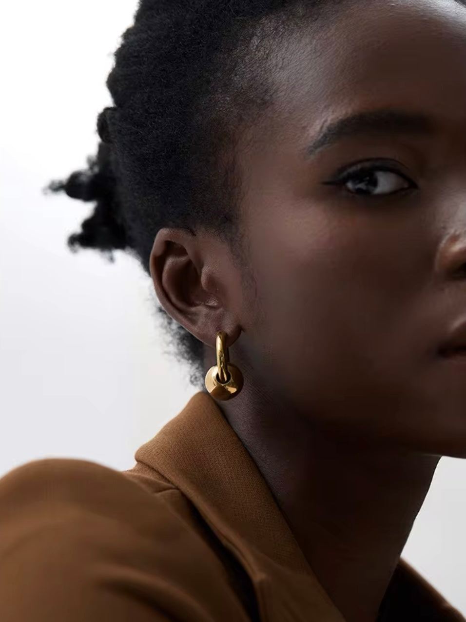 Bold Women Only Hoops