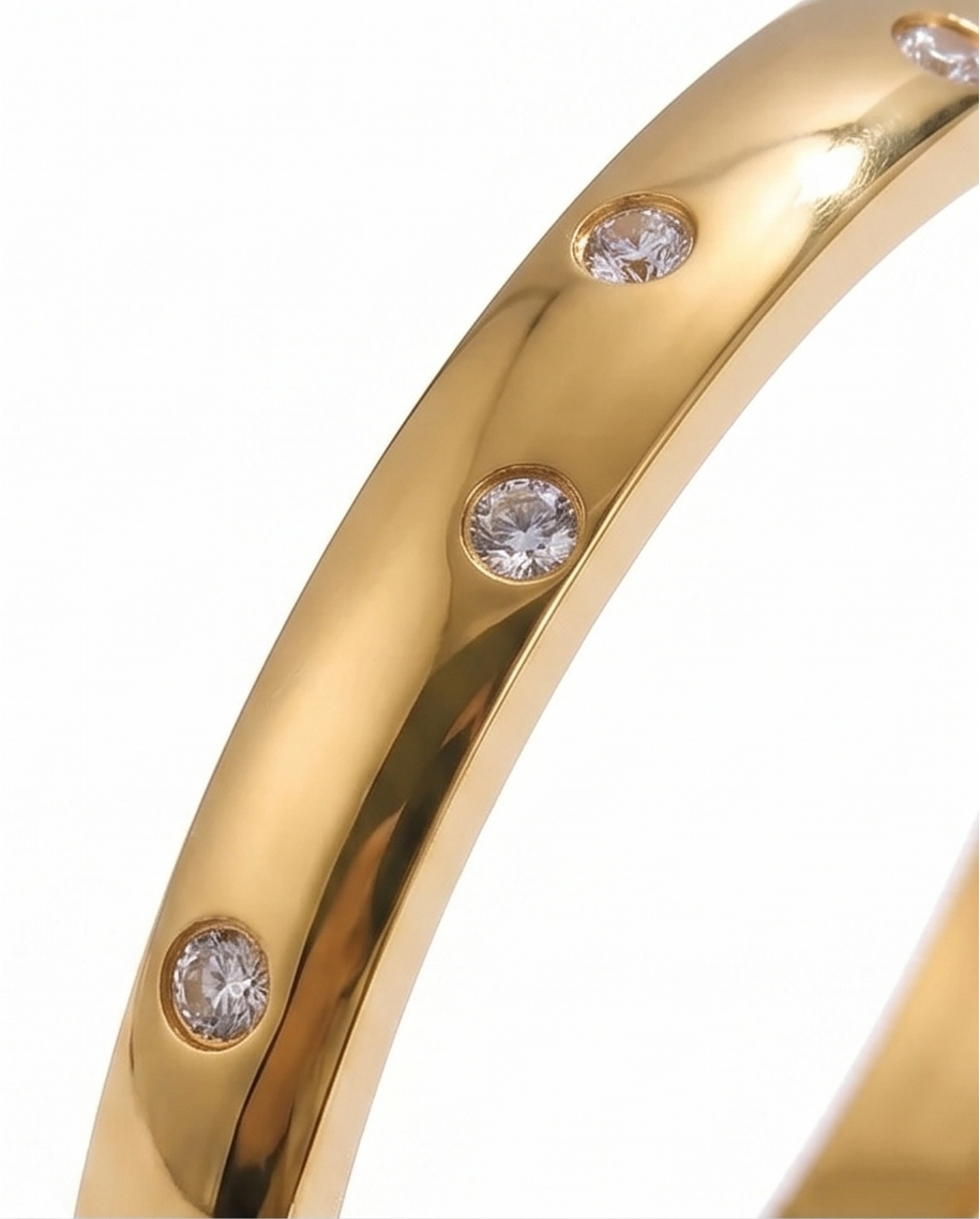 Always Chic Bracelet - 18K Gold Plated Bangle Bracelet for Women | ENNVY