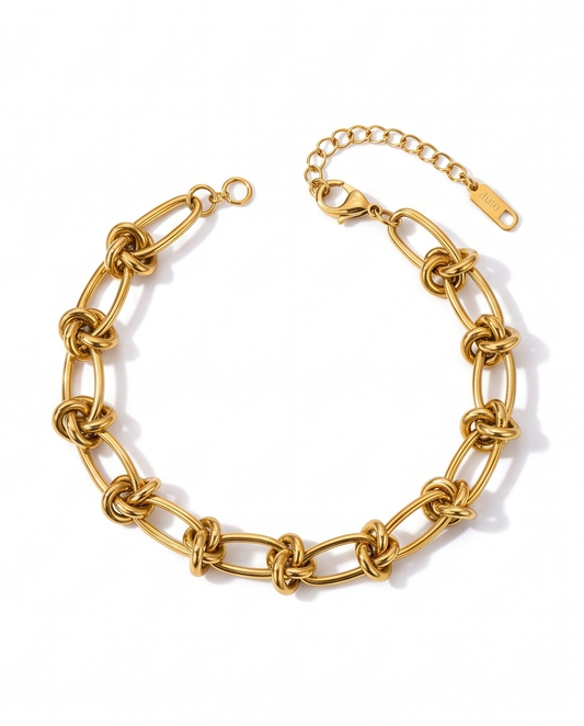 Poised Bracelet - 18K Gold Plated Chain Bracelet for Women | ENNVY