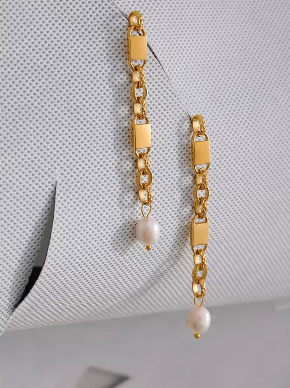 Kiana Pearl Dangles