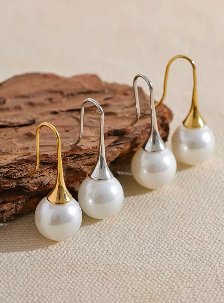 Pearl Noir Drops
