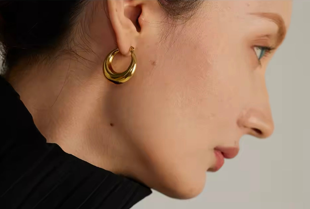 Daily Luxe Hoops - 18K Gold Plated Hoop Earrings for Women | ENNVY