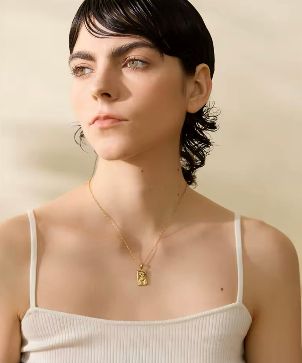 Zuri Sculpture Necklace - 18K Gold Plated Necklace for Women | ENNVY