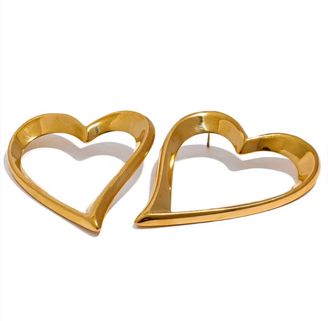 The Sculpted Love Studs - 18K Gold Plated Stud Earrings for Women | ENNVY