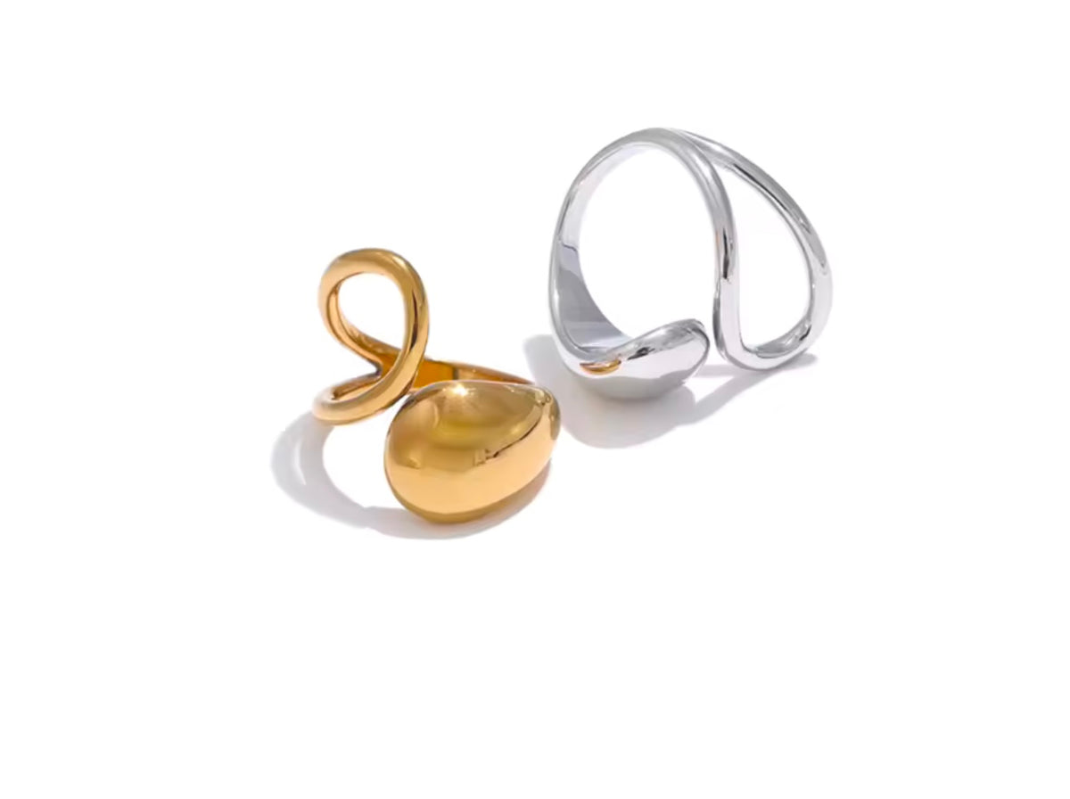 Iconically Me Ring - 18K Gold Plated Statement Ring for Women | ENNVY