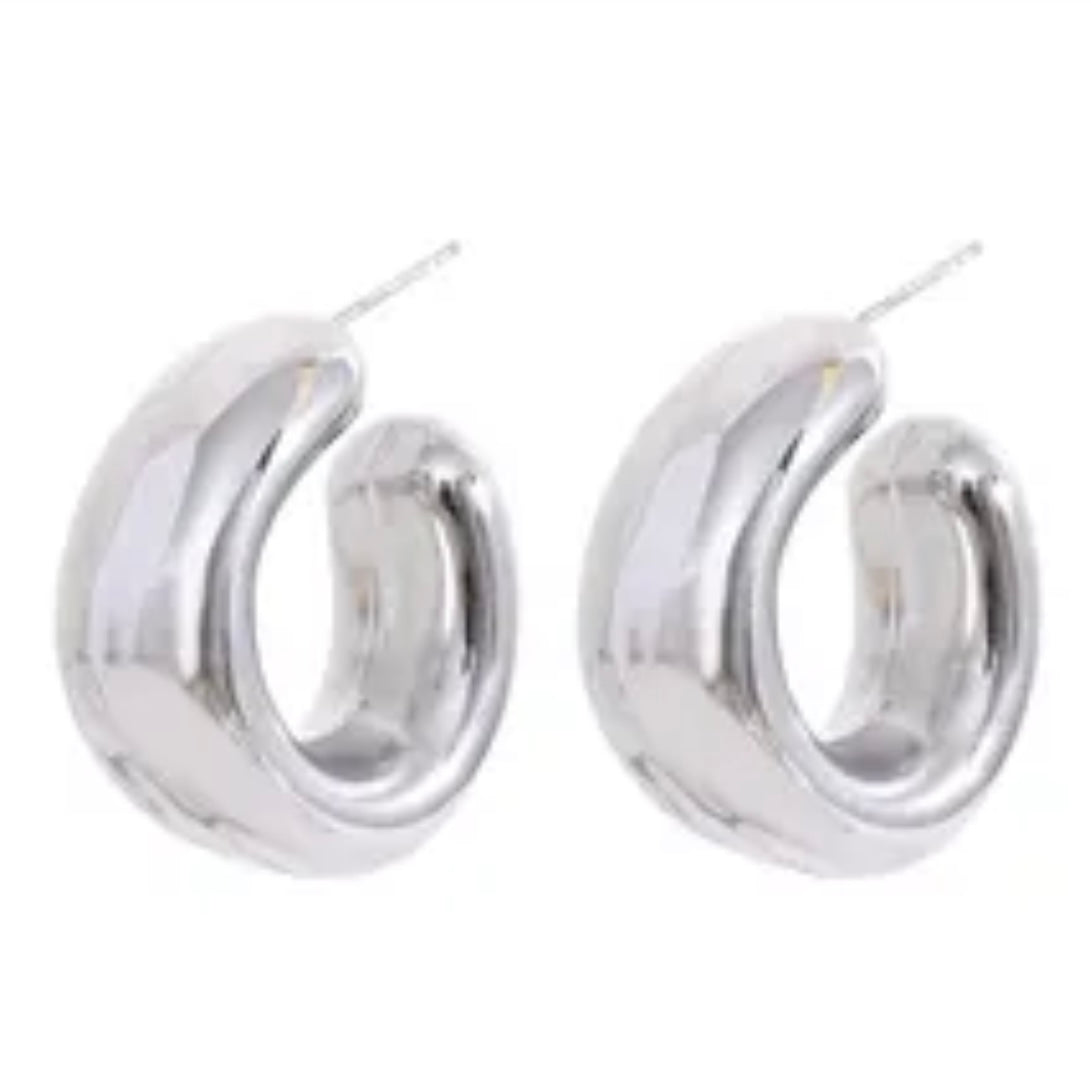 Mari Hoops - 18K Gold Plated Hoop Earrings for Women | ENNVY
