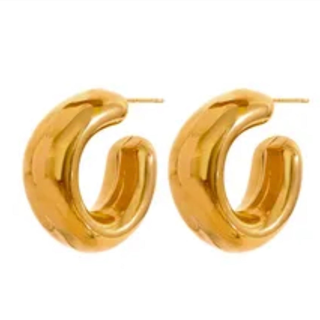 Mari Hoops - 18K Gold Plated Hoop Earrings for Women | ENNVY