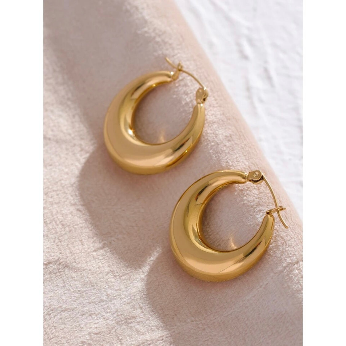 Daily Luxe Hoops - 18K Gold Plated Hoop Earrings for Women | ENNVY
