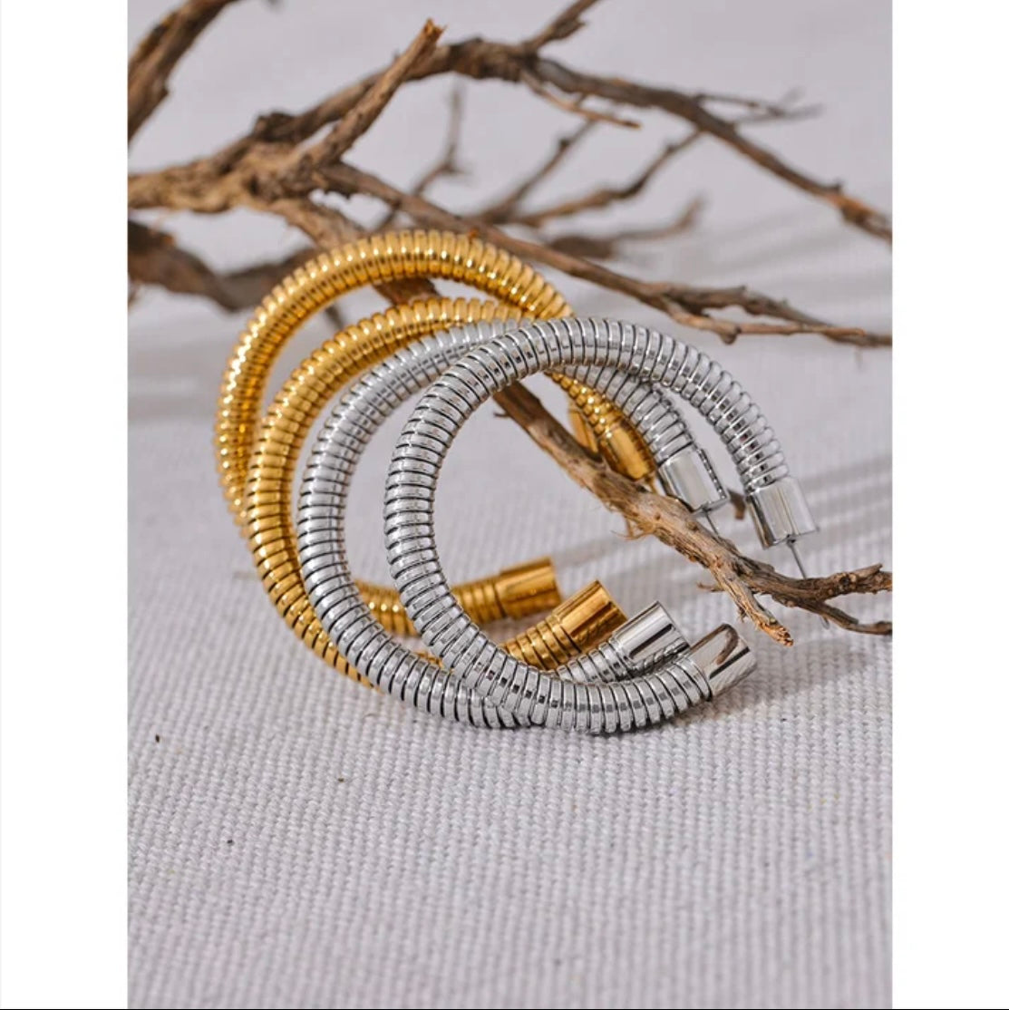 Harmony Hoops - 18K Gold Plated Hoop Earrings for Women | ENNVY