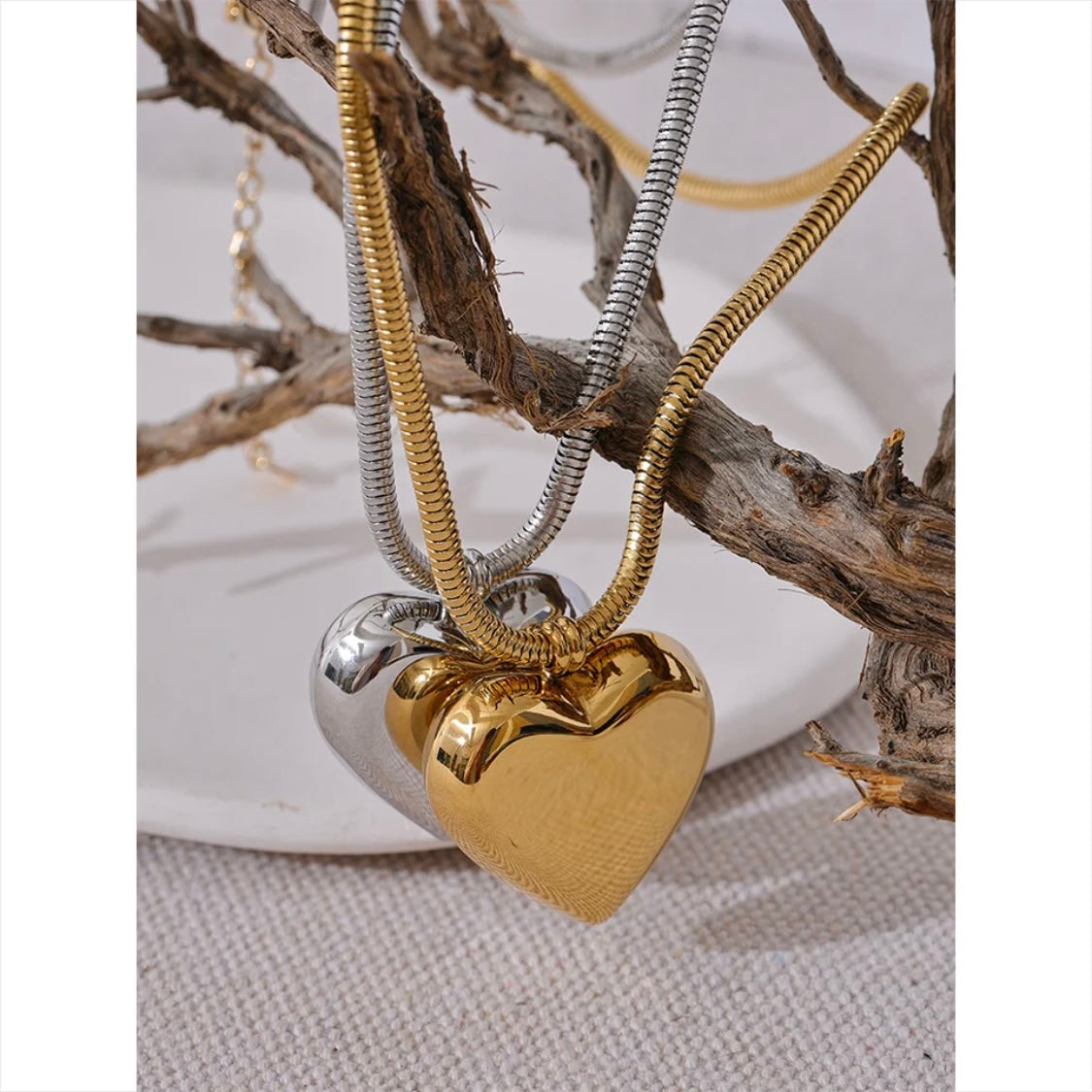 Love Me Necklace - 18K Gold Plated Necklace for Women | ENNVY