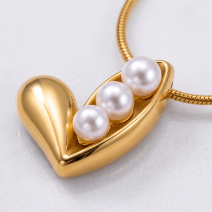 Imperfect Pearls Necklace