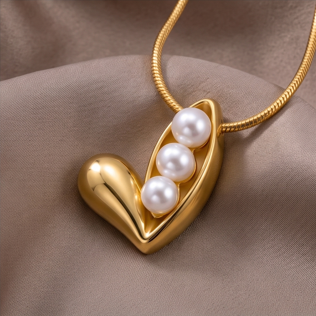 Imperfect Pearls Necklace