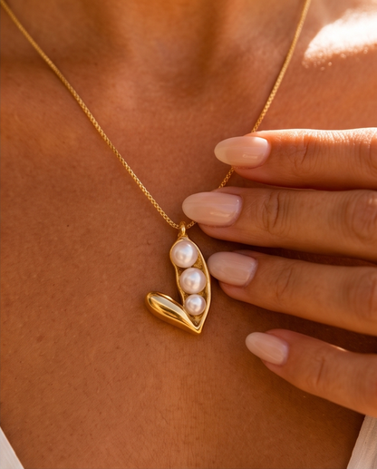 Imperfect Pearls Necklace