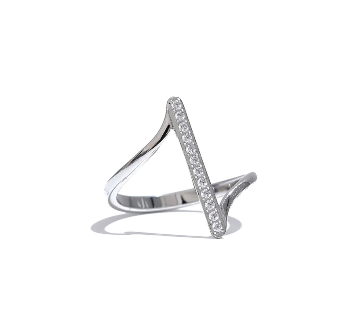 Cut Different Ring - 18K Gold Plated Statement Ring for Women | ENNVY