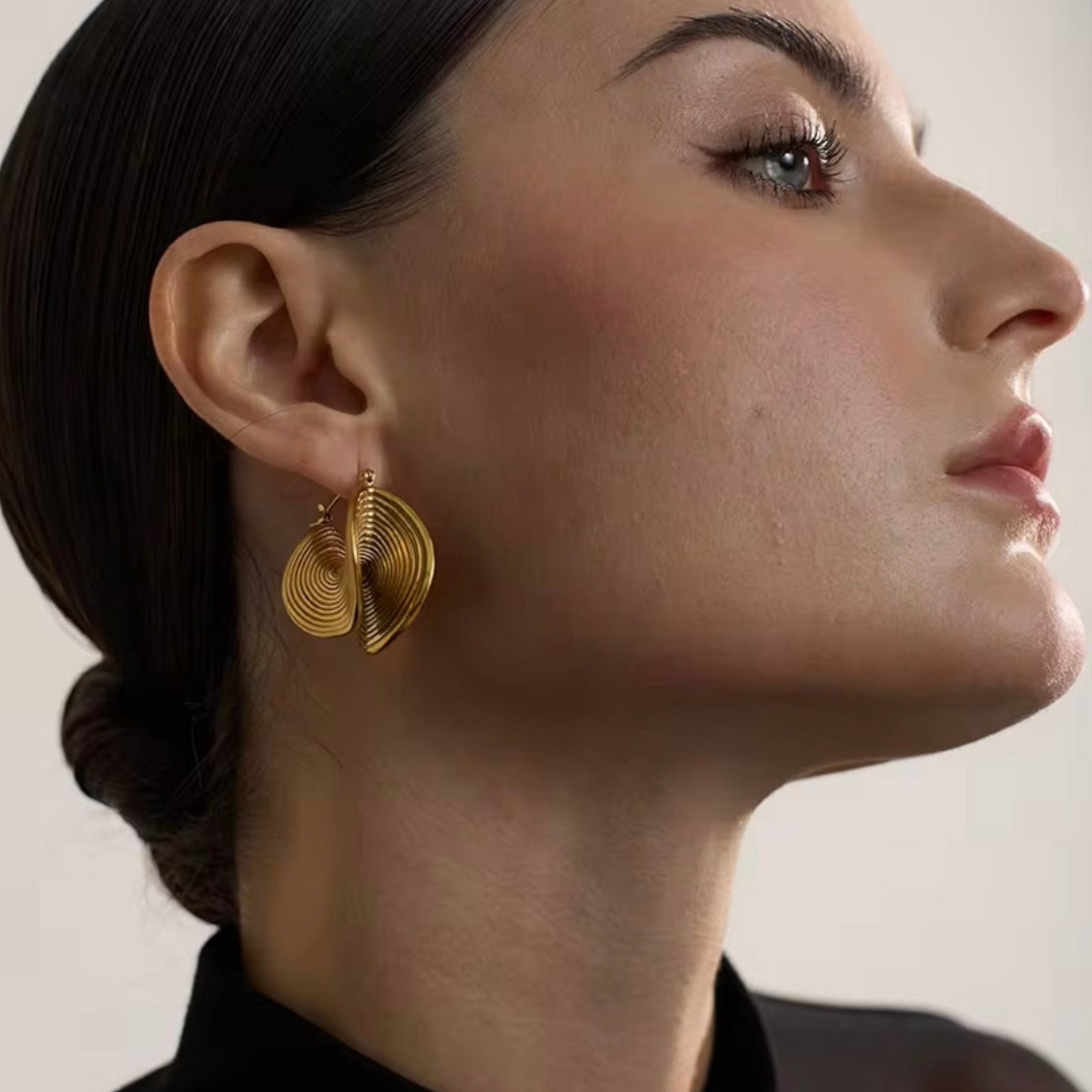 She's Chic Hoops