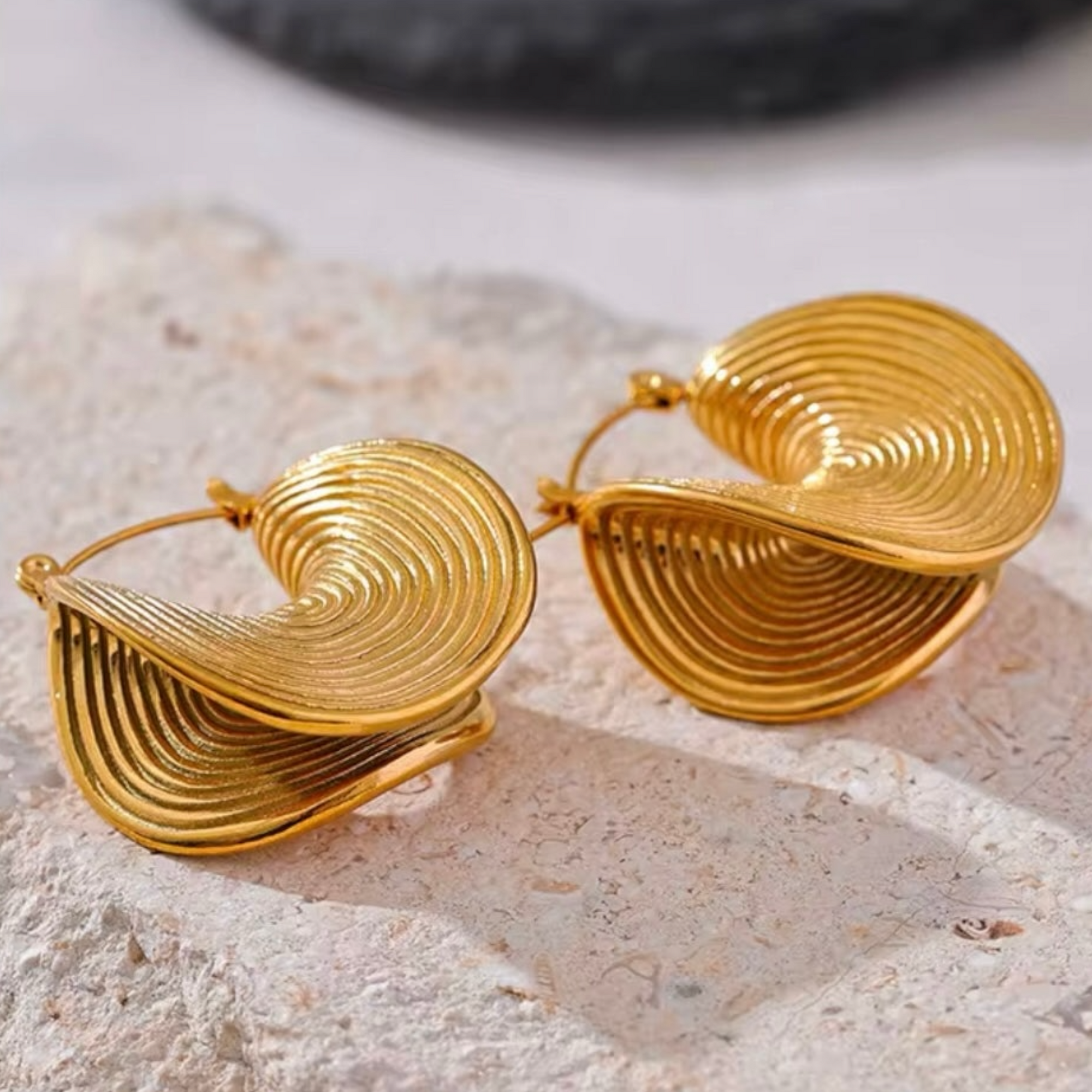 She's Chic Hoops