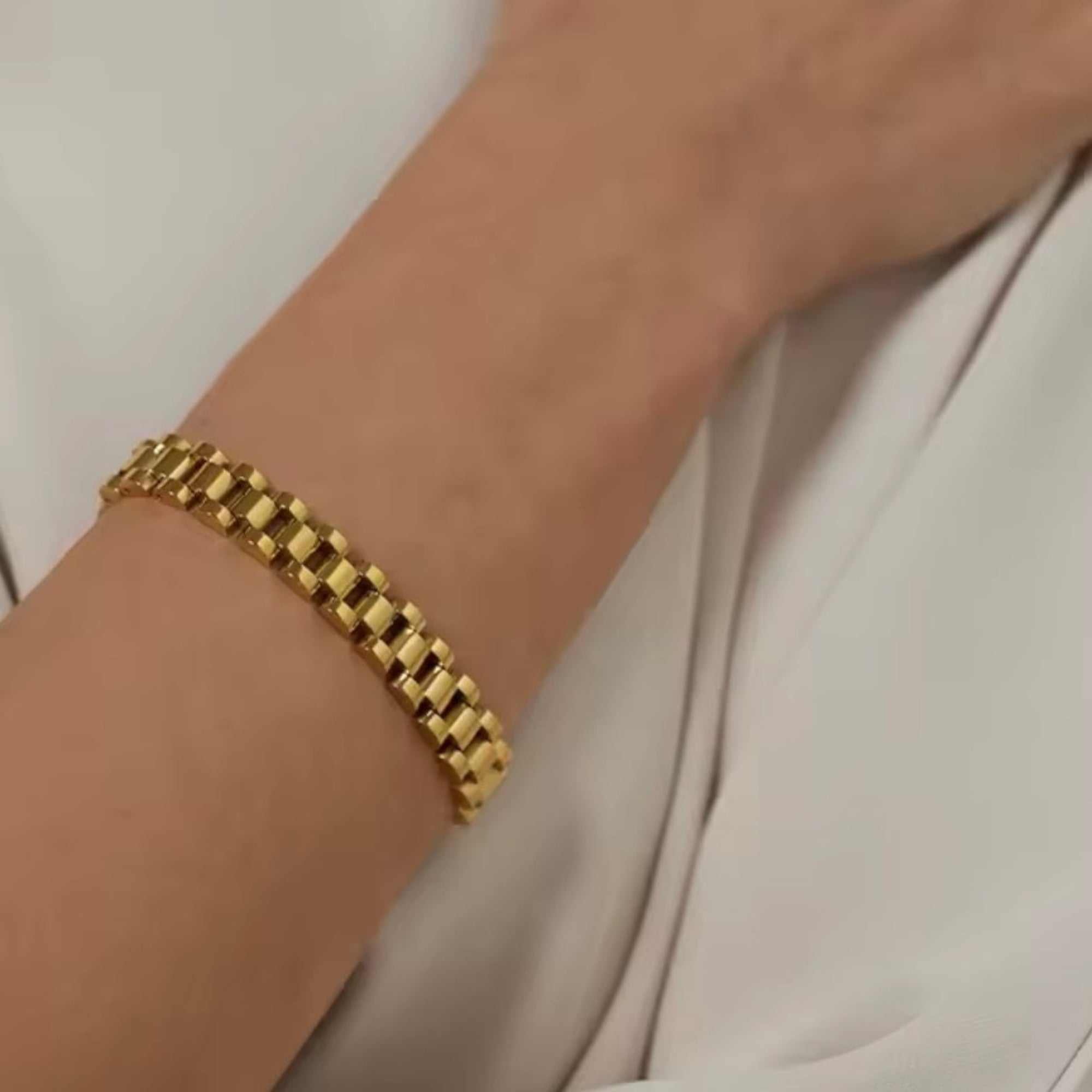 Lilly Link Bracelet