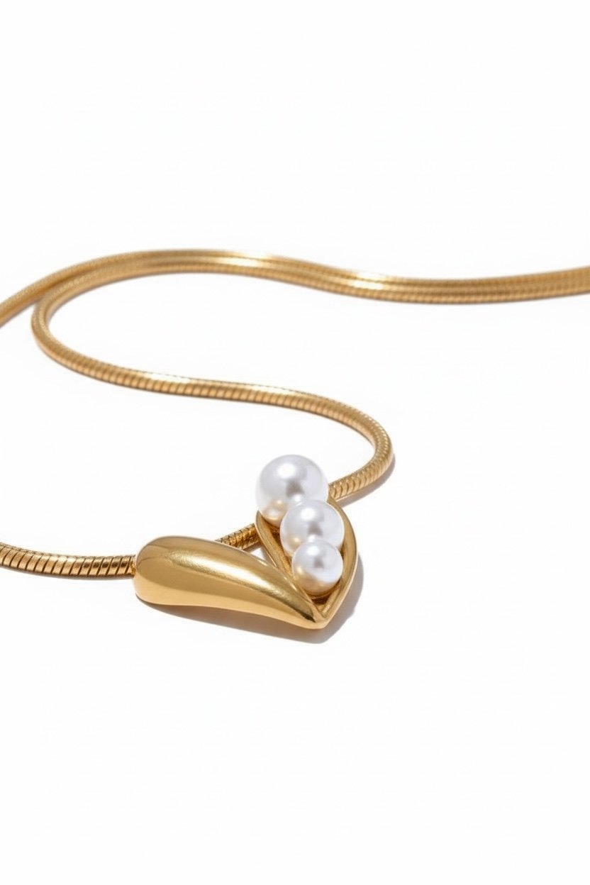 Imperfect Pearls Necklace