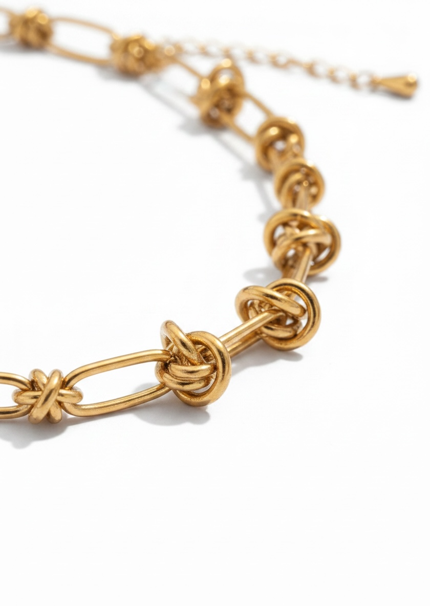 Poised Necklace - 18K Gold Plated Necklace for Women | ENNVY