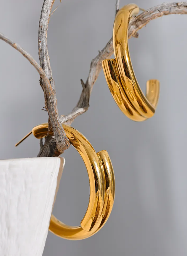Erryn Hoops - 18K Gold Plated Hoop Earrings for Women | ENNVY