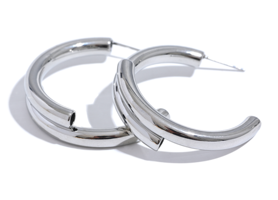 Erryn Hoops - 18K Gold Plated Hoop Earrings for Women | ENNVY