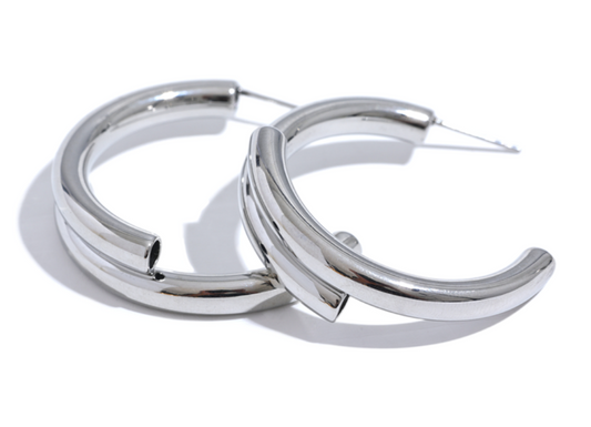 Erryn Hoops - 18K Gold Plated Hoop Earrings for Women | ENNVY