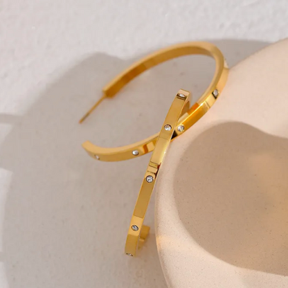Zyra Hoops - 18K Gold Plated Hoop Earrings for Women | ENNVY
