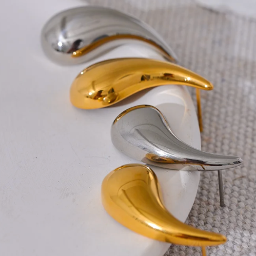 Zahra Studs - 18K Gold Plated Stud Earrings for Women | ENNVY