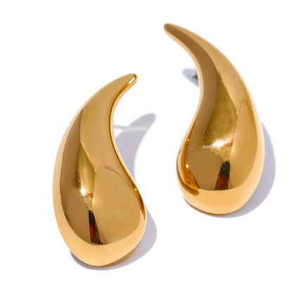 Zahra Studs - 18K Gold Plated Stud Earrings for Women | ENNVY