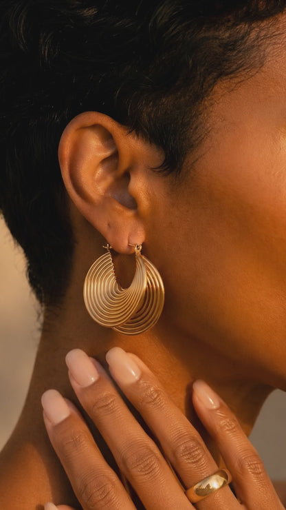 She's Chic Hoops